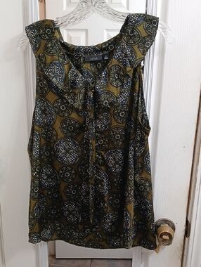 Apt. 9 Olive Green Medallion Print Sleeveless Top Size Xl